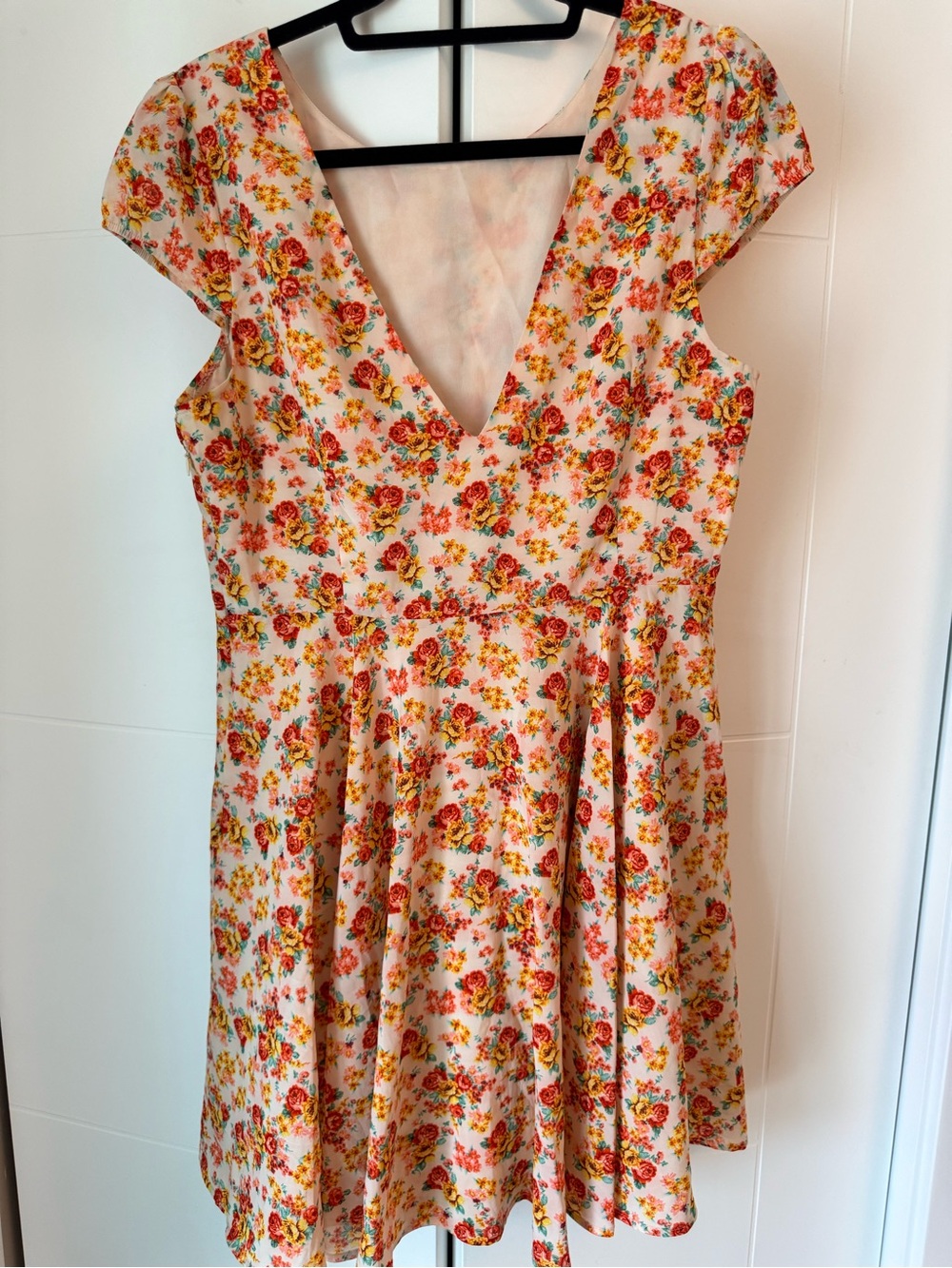 Forever 21 Floral Dress - Picture 5 of 7